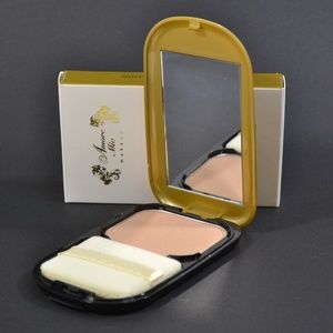 OROGOLD Amore Mio 24K Compact Foundation LCF-03